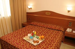 Room in Guest room - Hotel Felix Montecchio Maggiore Vicenza, Brendola
